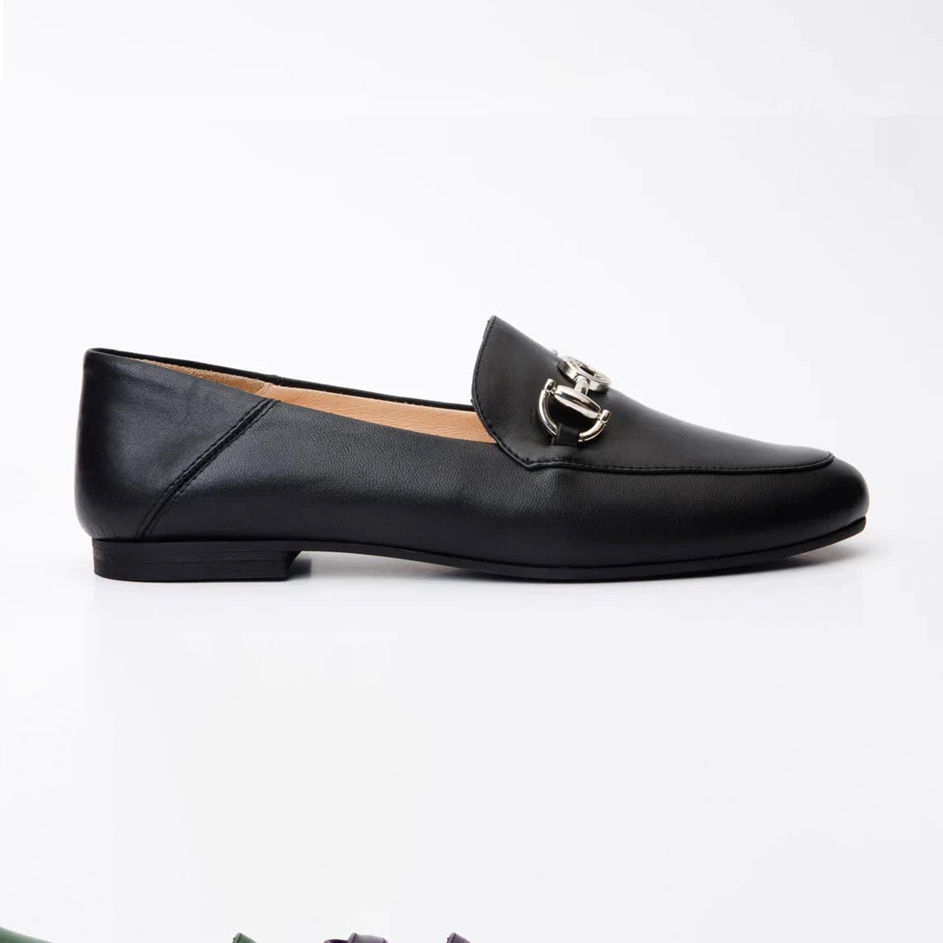 Vince damris notched on sale flat