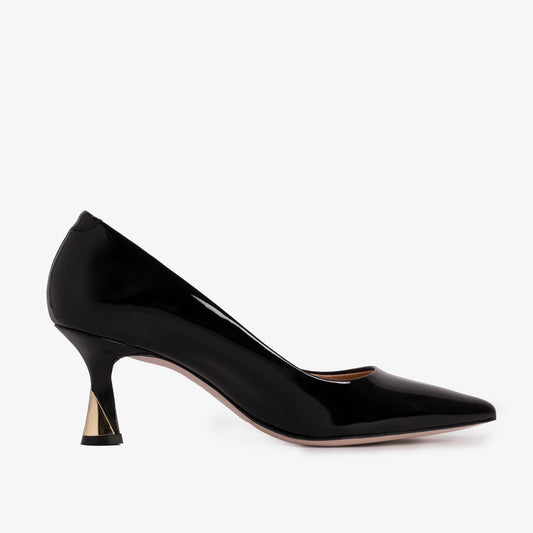 Zapatos de salón de piel de charol negro Brunello para mujer