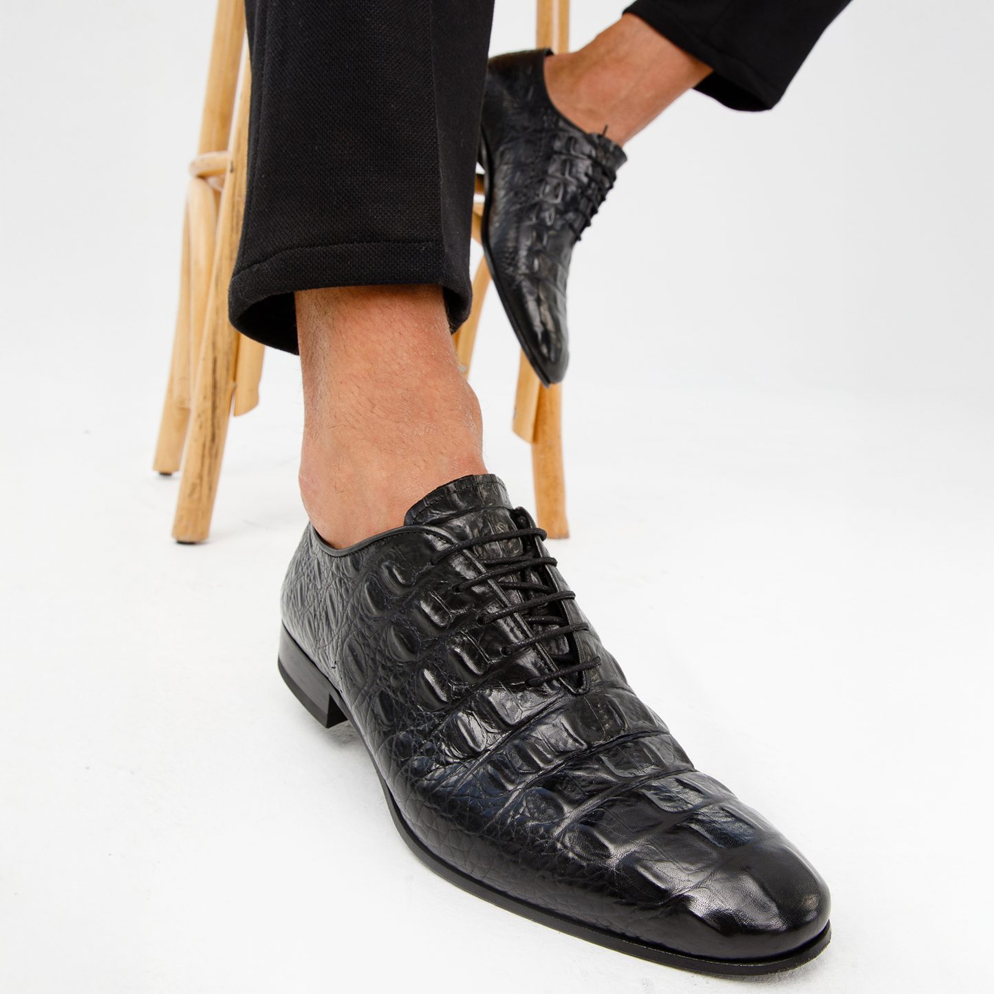 The Randor Black Crocodile Leather Oxford Men Shoe