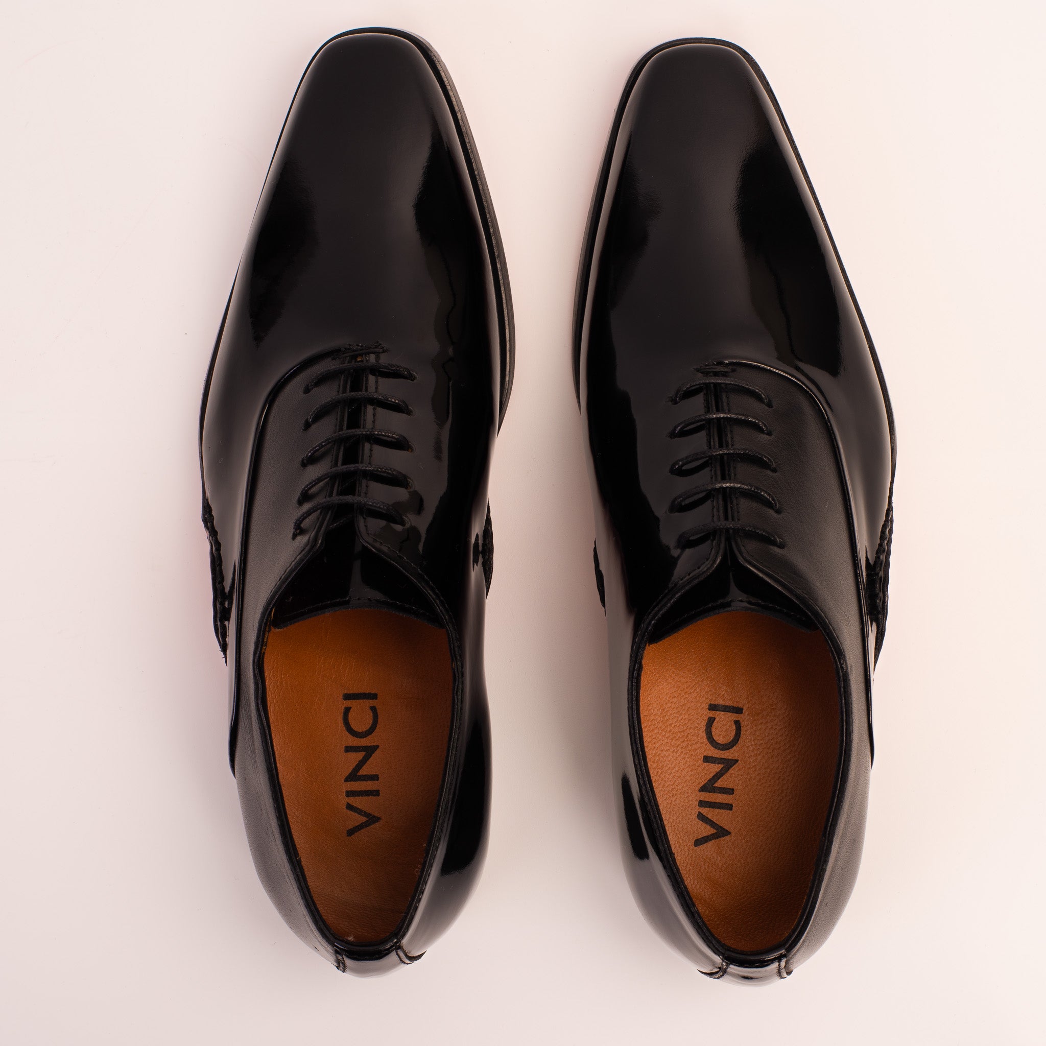 The Royal Hand Craft Black Patent Leather Plain Toe Oxford Men ...