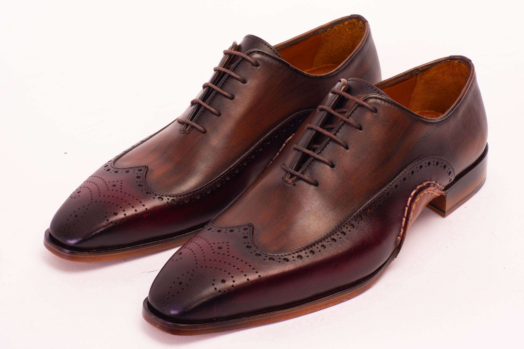 Burgundy orders wingtip