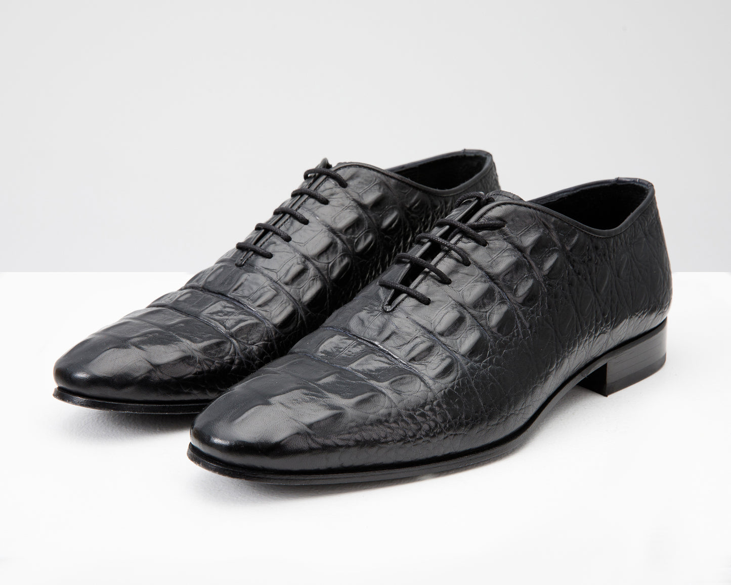 El Zapato Oxford para Hombre de Cuero de Cocodrilo Negro Randor