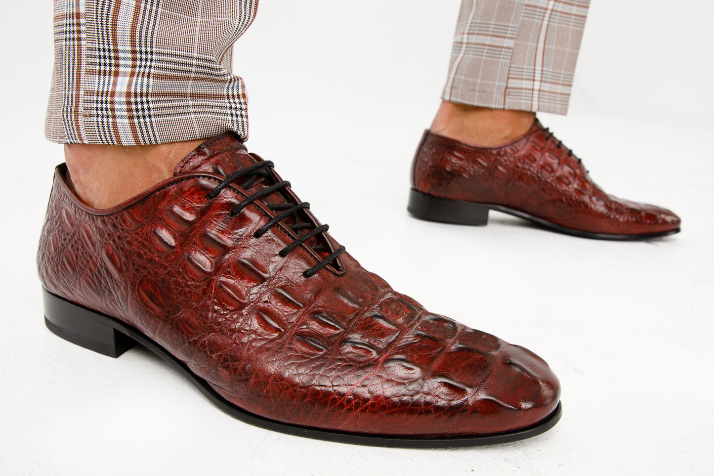 Los zapatos Oxford para hombre de cuero de cocodrilo burdeos Randor